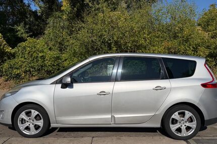 Renault Scenic 127.846 km 3.200 &euro; Berlin 10367