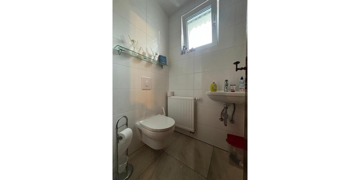 Einfamilienhaus Lebach - 9 Zimmer, 335 m&sup2;, 349.900&euro; | Angebot:27010142
