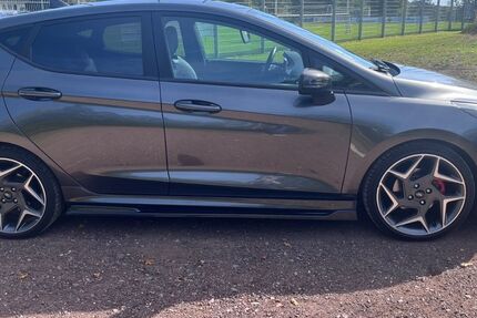 Ford Fiesta 131.370 km 14.000 € Rehlingen-Siersburg 66780