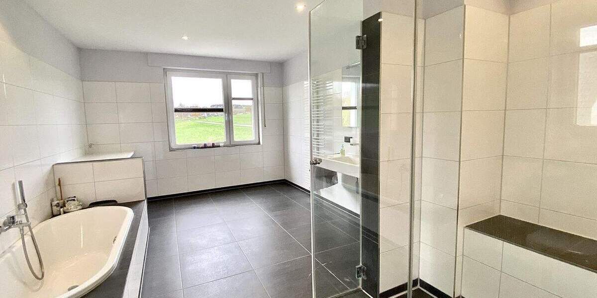 Mehrfamilienhaus, Wohnhaus Preußisch Oldendorf Börninghausen - 4 Zimmer, 220 m&sup2;, 285.000&euro; | Angebot:25779358