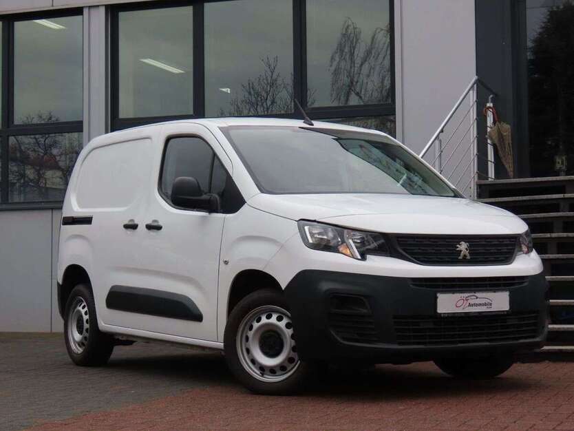 Peugeot Partner 99.565 km 10.900 € Neuss 41469