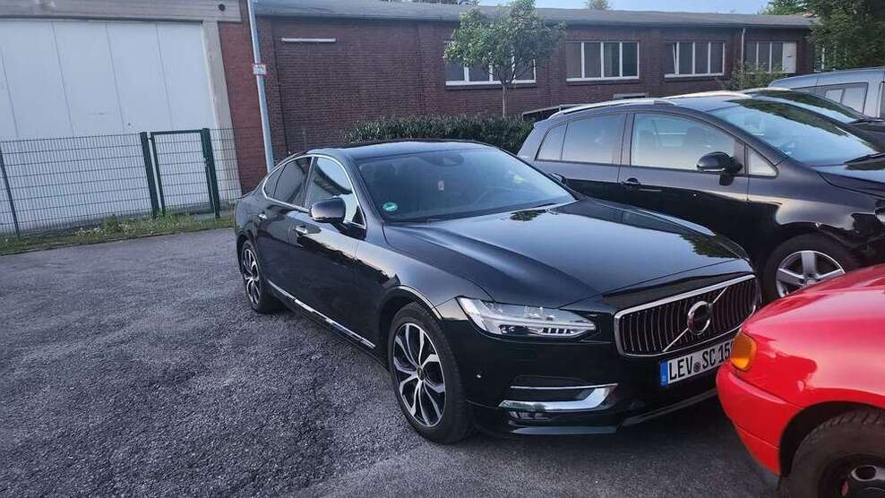 S90