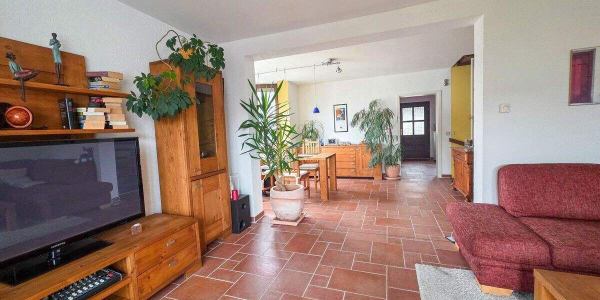 Reihenendhaus Aue-Bad Schlema Schlema - 6 Zimmer, 160 m&sup2;, 270.000&euro; | Angebot:25688337