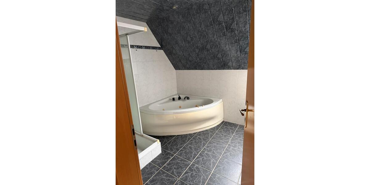 Maisonettenwohnung Bielefeld Heepen - 5 Zimmer, 100 m&sup2;, 1.150&euro; | Angebot:25041940