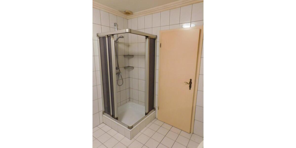 Dachgeschoßwohnung Wagenfeld - 6 Zimmer, 180 m&sup2;, 950&euro; | Angebot:24612960