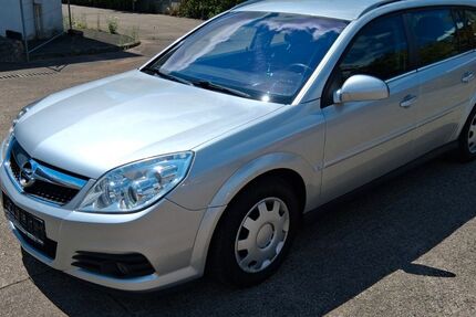 Opel Vectra 129.000 km 3.700 &euro; Bad Nauheim 61231
