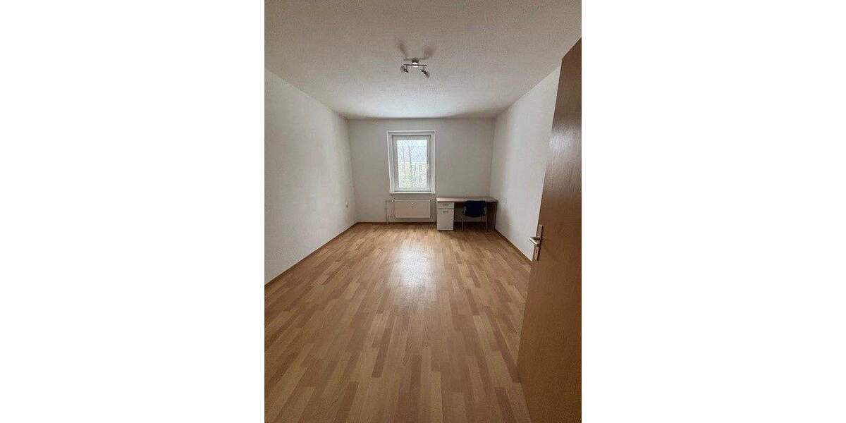 Etagenwohnung Elsteraue Profen - 3 Zimmer, 63 m&sup2;, 390&euro; | Angebot:25661143