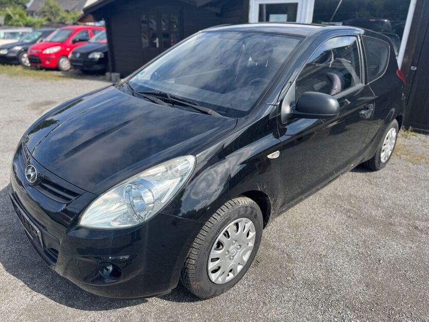 i20