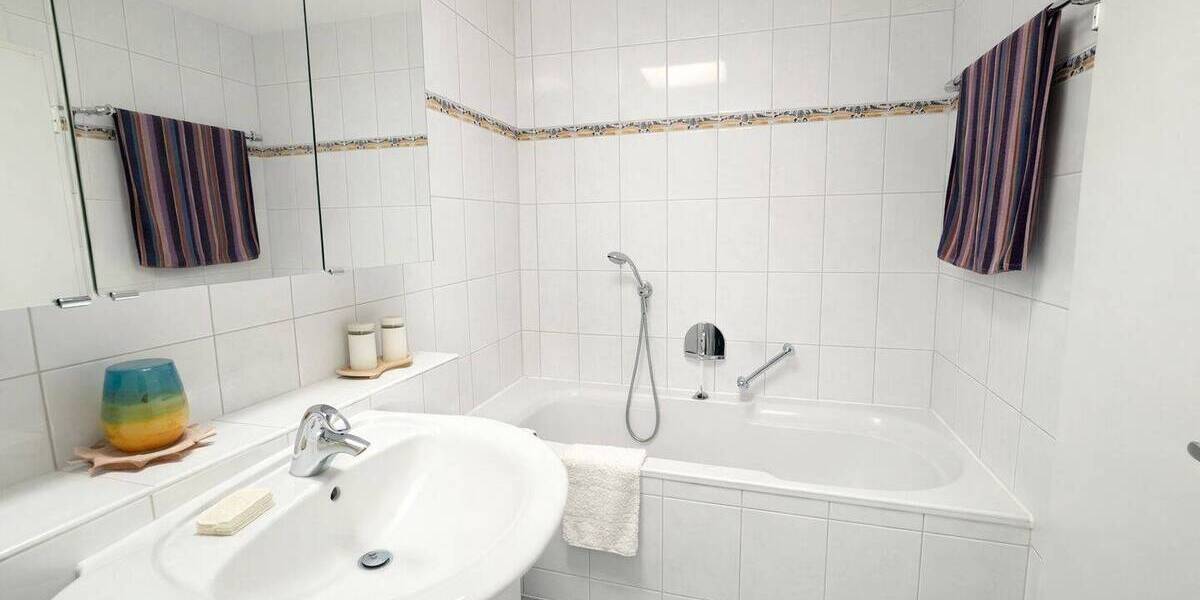 Reihenmittelhaus Wiesbaden Nordenstadt - 5 Zimmer, 100 m&sup2;, 595.000&euro; | Angebot:26028669