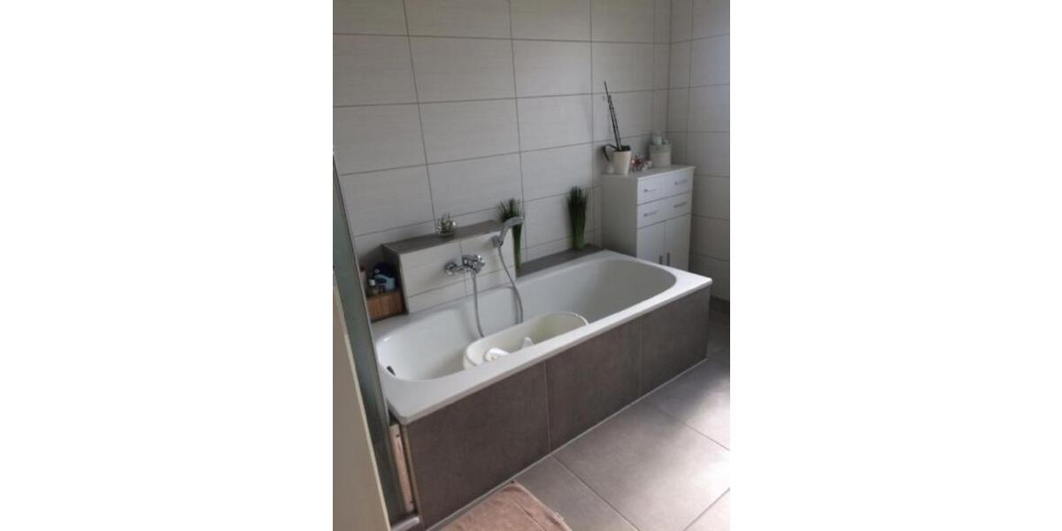 Einfamilienhaus Lastrup - 9 Zimmer, 300 m&sup2;, 1.500&euro; | Angebot:25919593