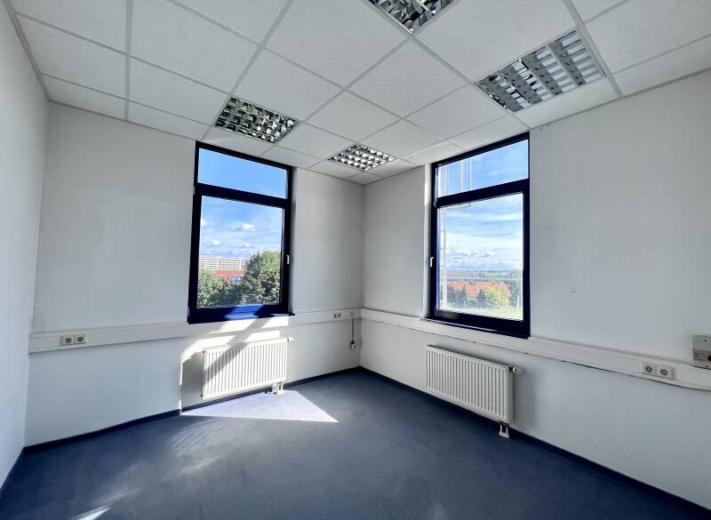 Gewerbeobjekt Pirna - 2.376&euro; | Angebot:25735082