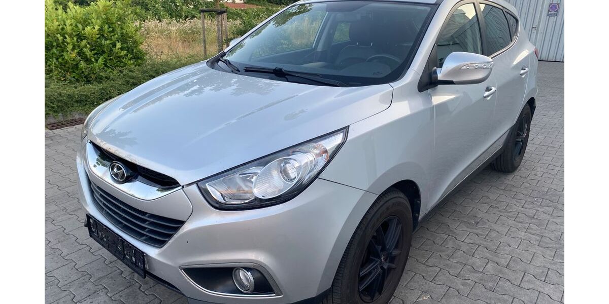 Hyundai ix35 211.000 km 6.450 &euro; Osthofen 67574