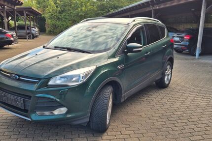 Ford Kuga 151.600 km 7.500 &euro; Glinde 21509