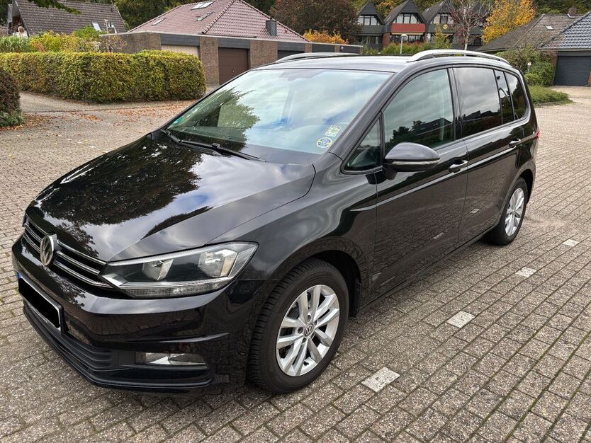 VW Touran 236.000 km 12.500 € Varel 26316