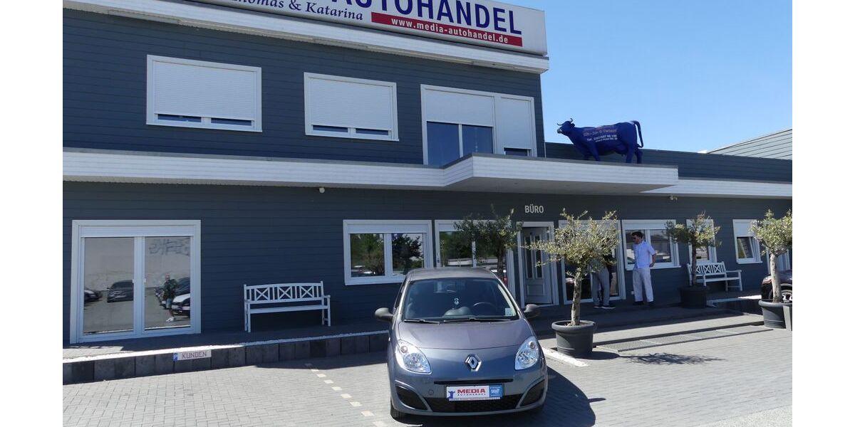 Renault Twingo 98.000 km 3.000 &euro; Magdeburg 39108