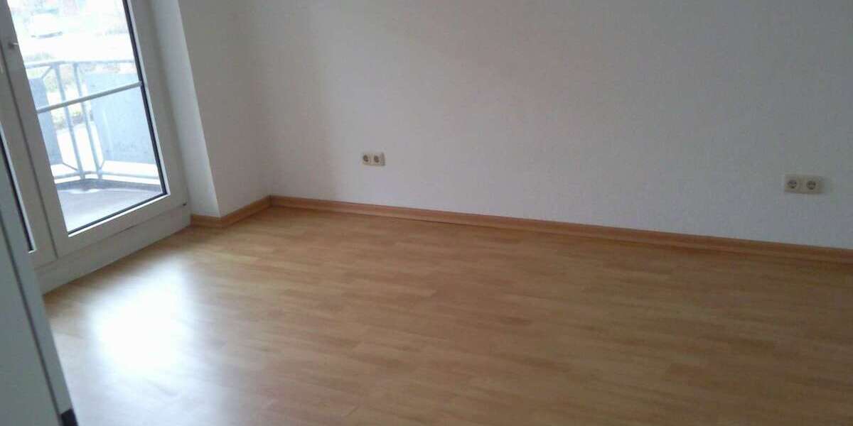 Etagenwohnung Hermsdorf Hermsdorf - 2.5 Zimmer, 61 m&sup2;, 350&euro; | Angebot:26066184
