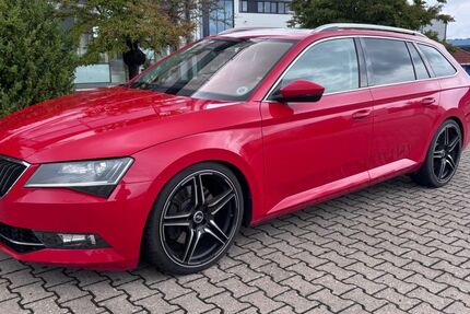 Skoda Superb 127.421 km 20.199 € Leinfelden Echterdingen 70771