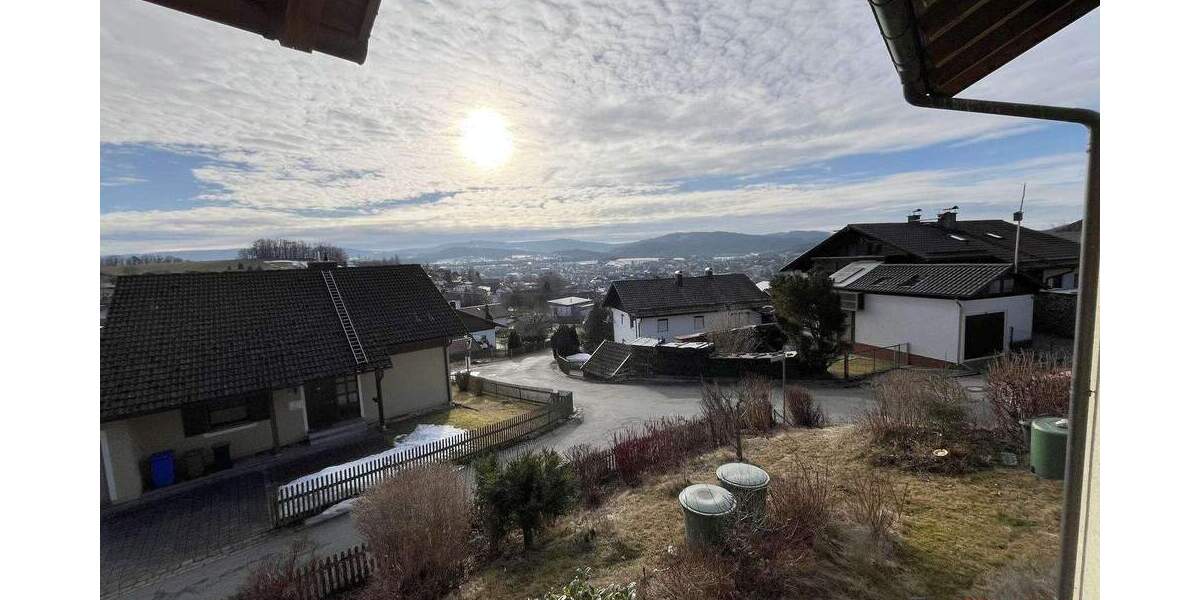 Doppelhaushälfte Viechtach - 5 Zimmer, 128 m&sup2;, 239.000&euro; | Angebot:25692886