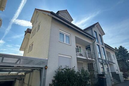 Gemütliche Dachgeschoßwohnung mit Balkon!