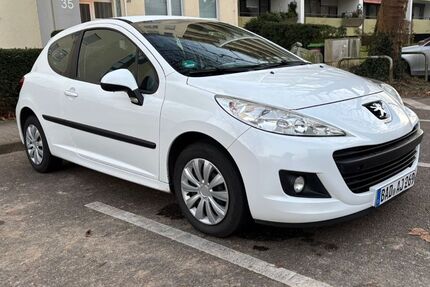 Peugeot 207 150.000 km 3.300 &euro; Gaggenau 76571
