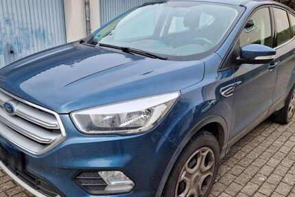 Ford Kuga 83.025 km 11.900 &euro; Petersberg 36100