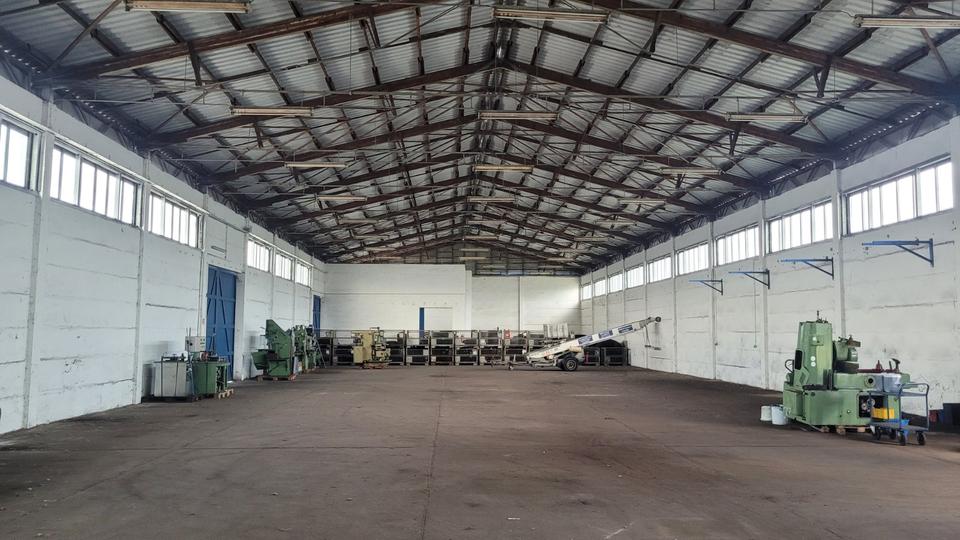 Lagerhalle mit Räumen in Stendal zu vermieten zimmer