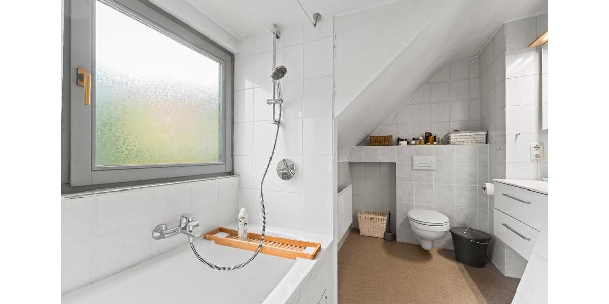 Einfamilienhaus Gelnhausen - 6 Zimmer, 150 m&sup2;, 639.000&euro; | Angebot:26926554