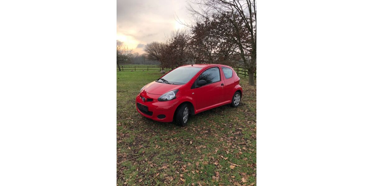 Toyota Aygo (X) 162.479 km 2.000 &euro; Heede 25355