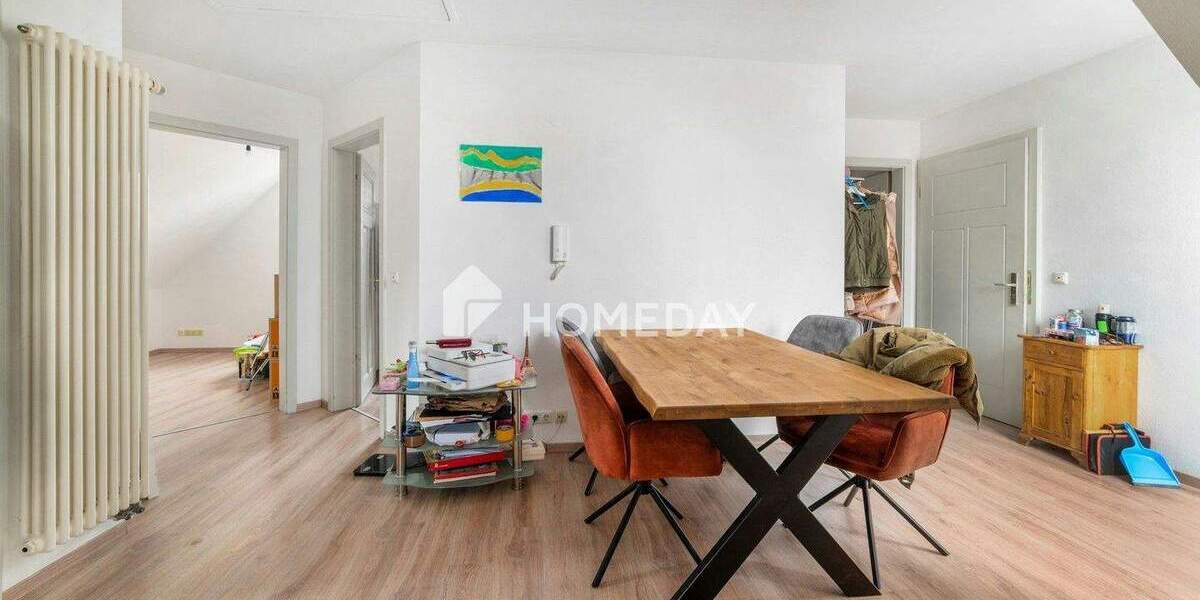 Charmante Etagenwohnung mit 3 Zimmern und zwei Tiefgaragenstellplätzen in ruhiger Lage 3 zimmer