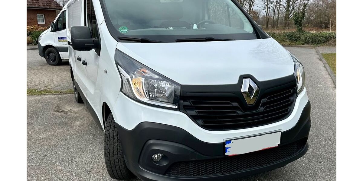 Renault Trafic 122.000 km 12.000 &euro; Neumünster 24534