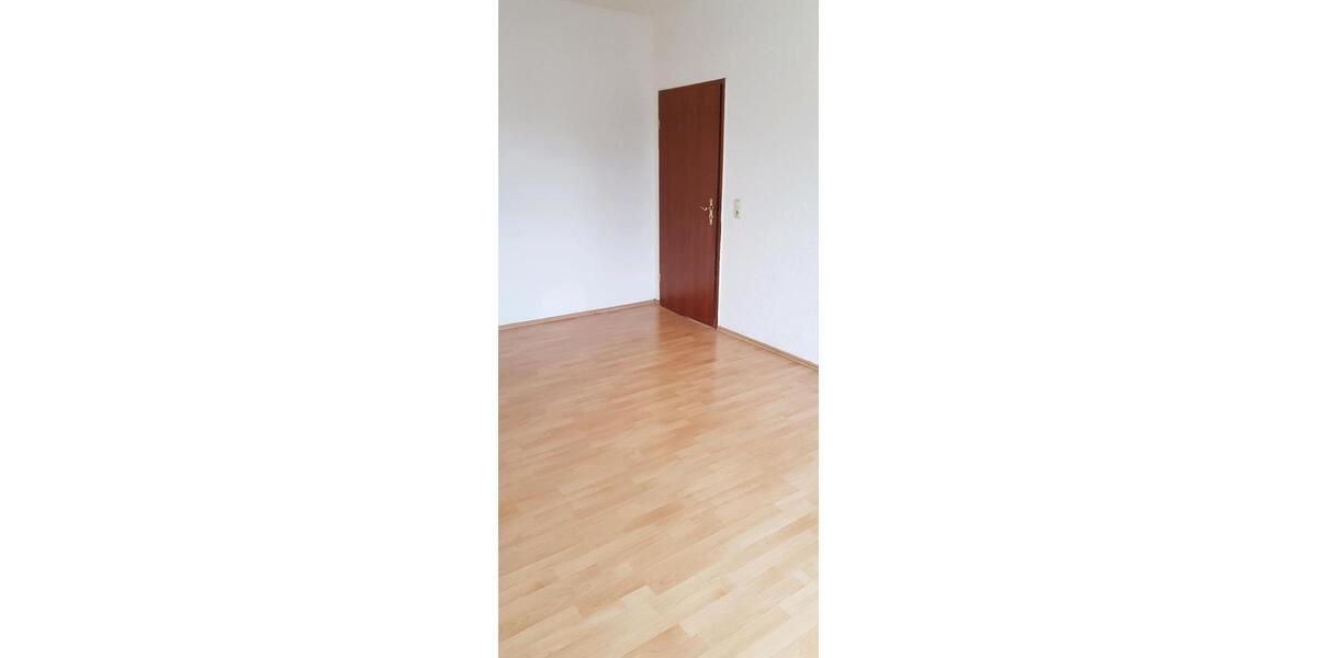 Etagenwohnung Saarbrücken West - 1 Zimmer, 75 m&sup2;, 130.000&euro; | Angebot:26062904