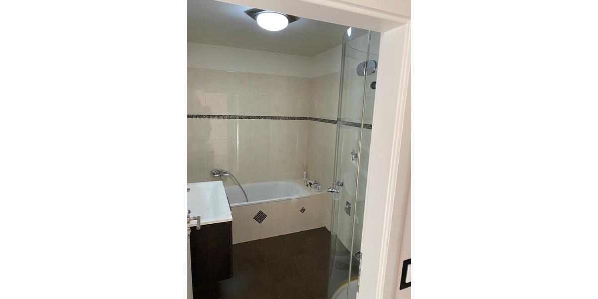 Einfamilienhaus Pforzheim - 3.5 Zimmer, 85 m&sup2;, 1.050&euro; | Angebot:25350374