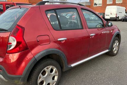 Dacia Sandero 219.678 km 2.480 &euro; Rendsburg 24768