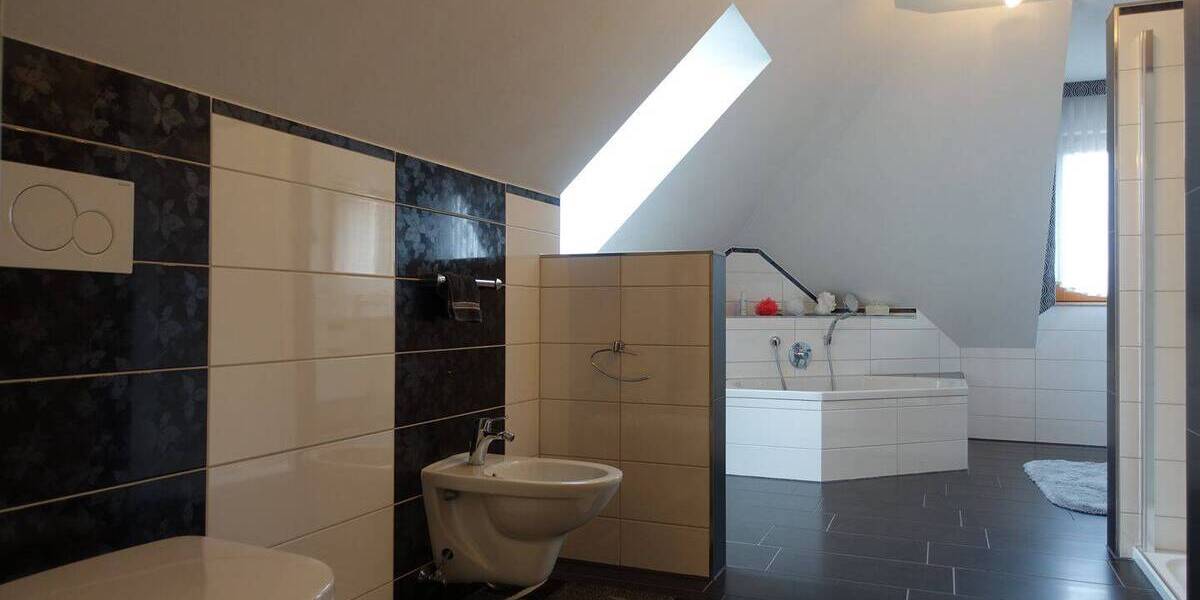 Einfamilienhaus Herrieden Hohenberg - 4 Zimmer, 200 m&sup2;, 880.000&euro; | Angebot:26499188