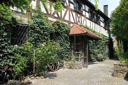 Haus zum Kaufen in Neustadt an der Aisch 625.000 € 282 m²