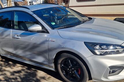 Ford Focus 106.000 km 16.400 &euro; Geretsried 82538