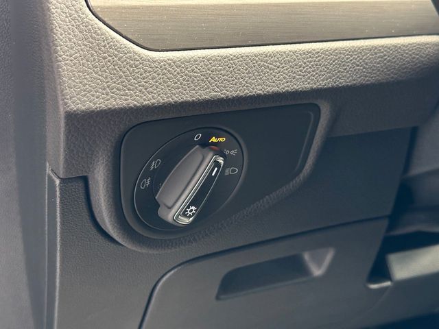 VW Touran 1.5 TSI DSG Comfortline Navi*LED*7-Sitzer 18.717 km 35.690 € Gebesee 99189