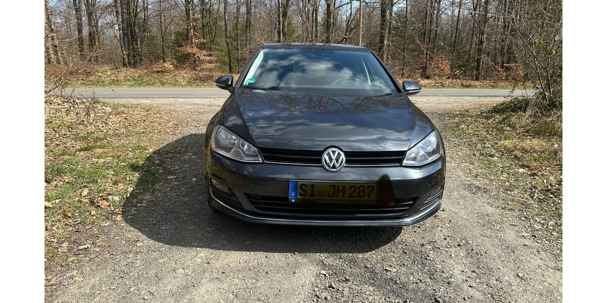 VW Golf 88.200 km 9.950 &euro; Freudenberg 57258