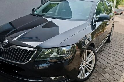 Skoda Superb 172.000 km 10.500 &euro; Pforzheim 75175