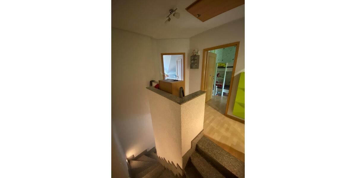 Reihenhaus Ottweiler - 4 Zimmer, 129 m&sup2;, 1.200&euro; | Angebot:26335890