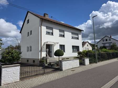 Haus zum Kaufen in Wallerfangen 438.000 € 149 m² 6 zimmer