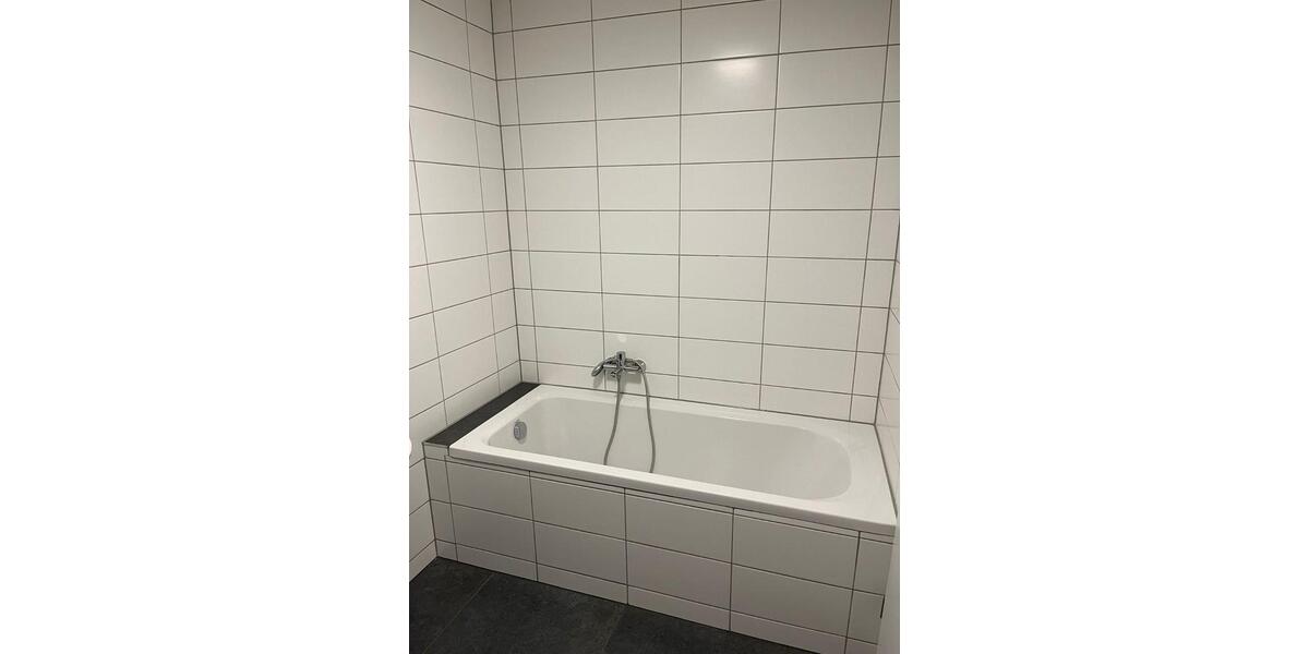 Etagenwohnung Zerbst (Anhalt) - 2 Zimmer, 66 m&sup2;, 50.000&euro; | Angebot:26093627