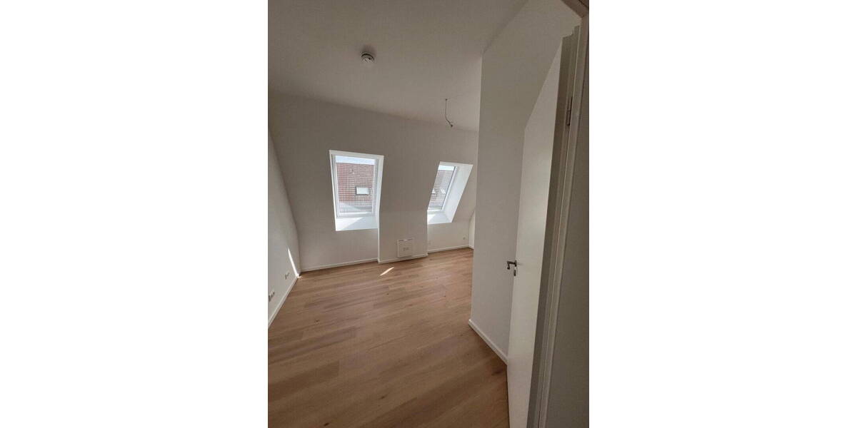 Etagenwohnung Germering Unterpfaffenhofen - 3 Zimmer, 94 m&sup2;, 2.050&euro; | Angebot:25728312