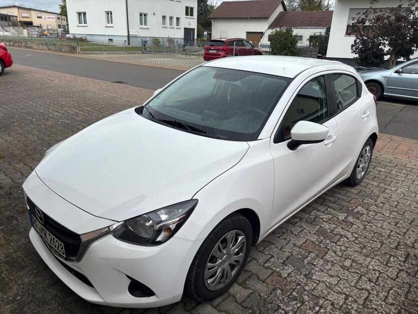 Mazda 2 49.000 km 12.000 € Tiefenbronn 75233