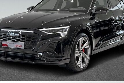 Audi Q8 e-tron 5.211 km 84.490 € Bremen 28207
