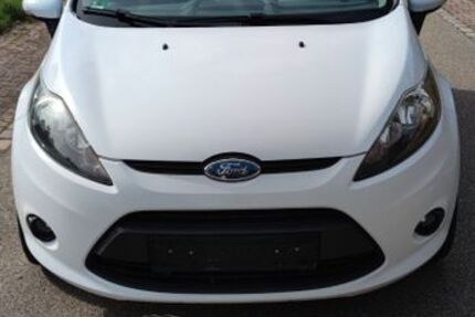 Ford Fiesta 206.800 km 2.450 &euro; Tennenbronn 78144