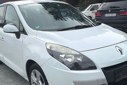 Renault Scenic 186.000 km 3.999 &euro; Chemnitz 09125