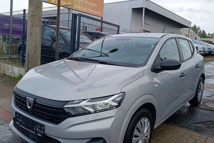 Dacia Sandero 79.000 km 11.490 &euro; Hannover 30453