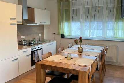 Zimmer Weingarten - 2 Zimmer, 1.300&euro; | Angebot:25429620