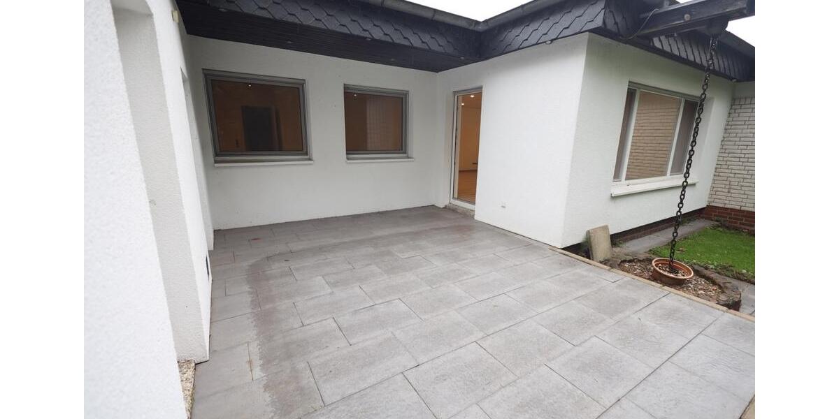 Modernes und ebenerdiges Reihenhaus incl. EBK und ggf. Garage 4 zimmer